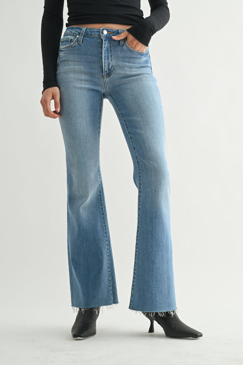 Mid Rise Straight Bootcut – Just Black Denim