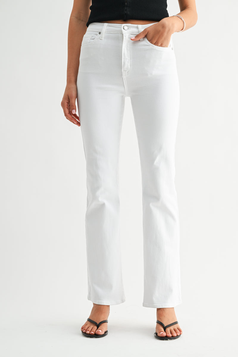 The Vintage Relaxed Slight Flare – Just Black Denim