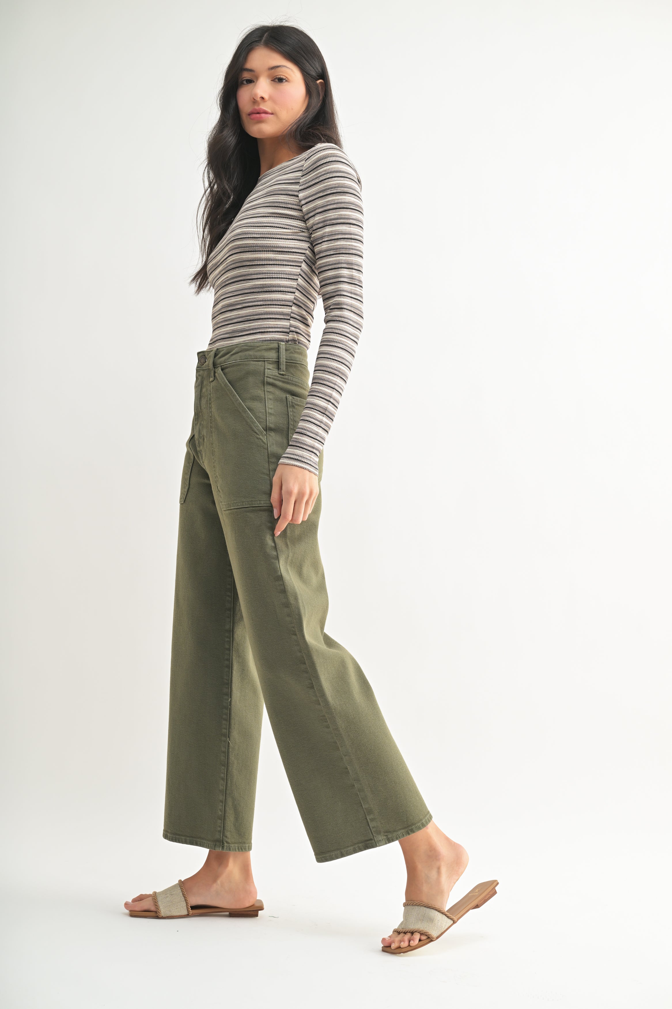 The Patch Pocket Wide Leg – Just Black Denim