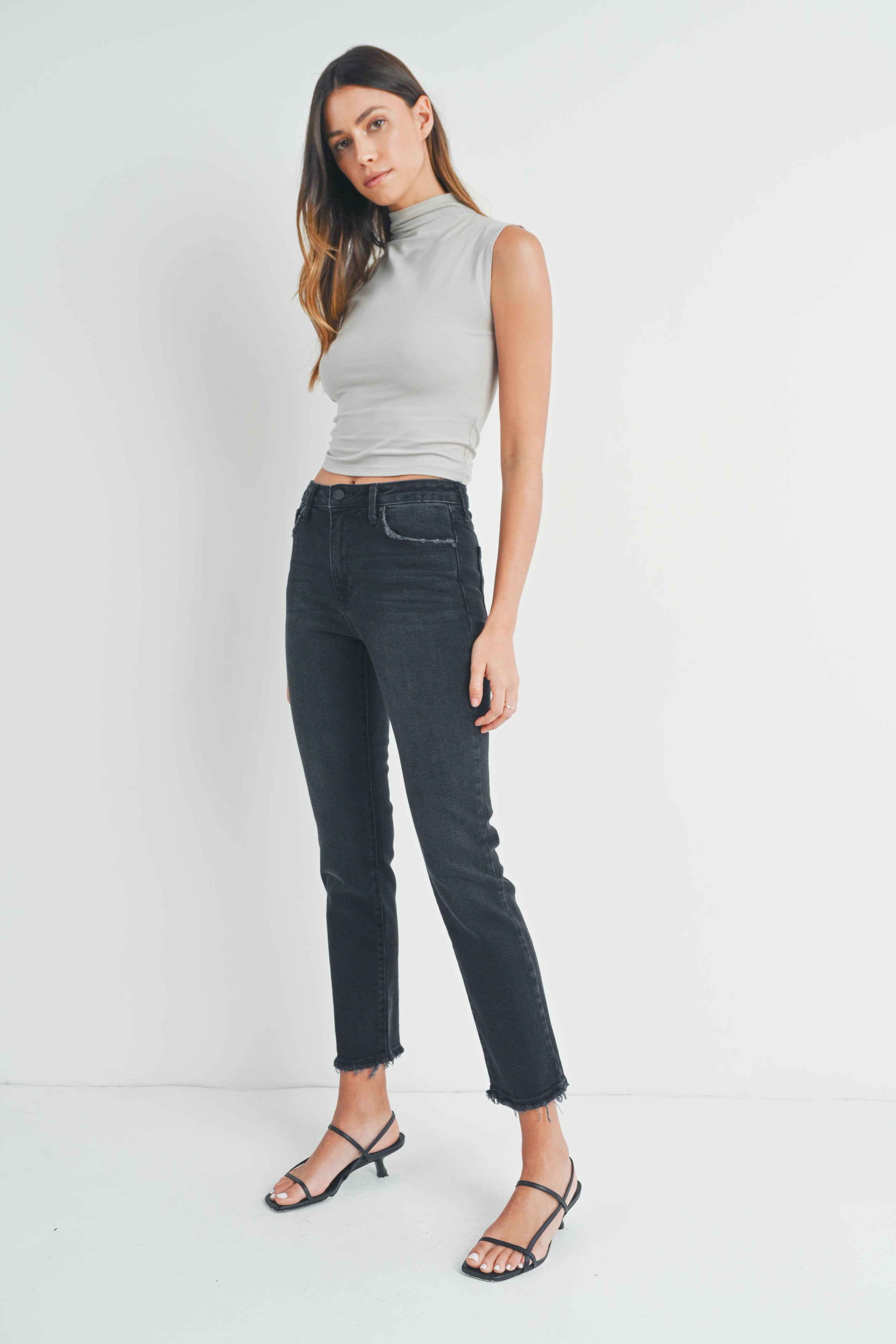 The Clean Straight – Just Black Denim