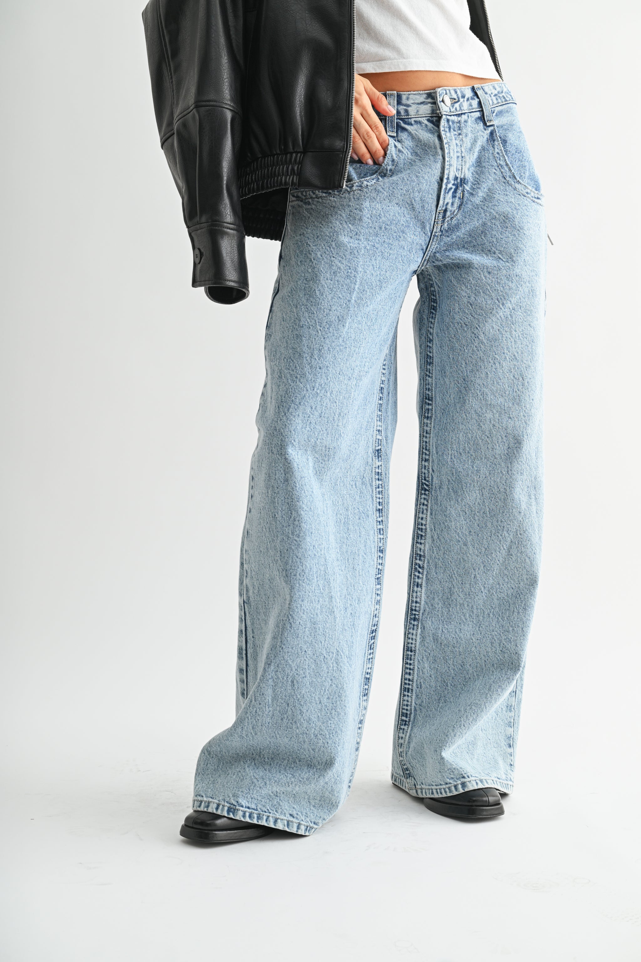 The Super Wide Leg Jean – Just Black Denim