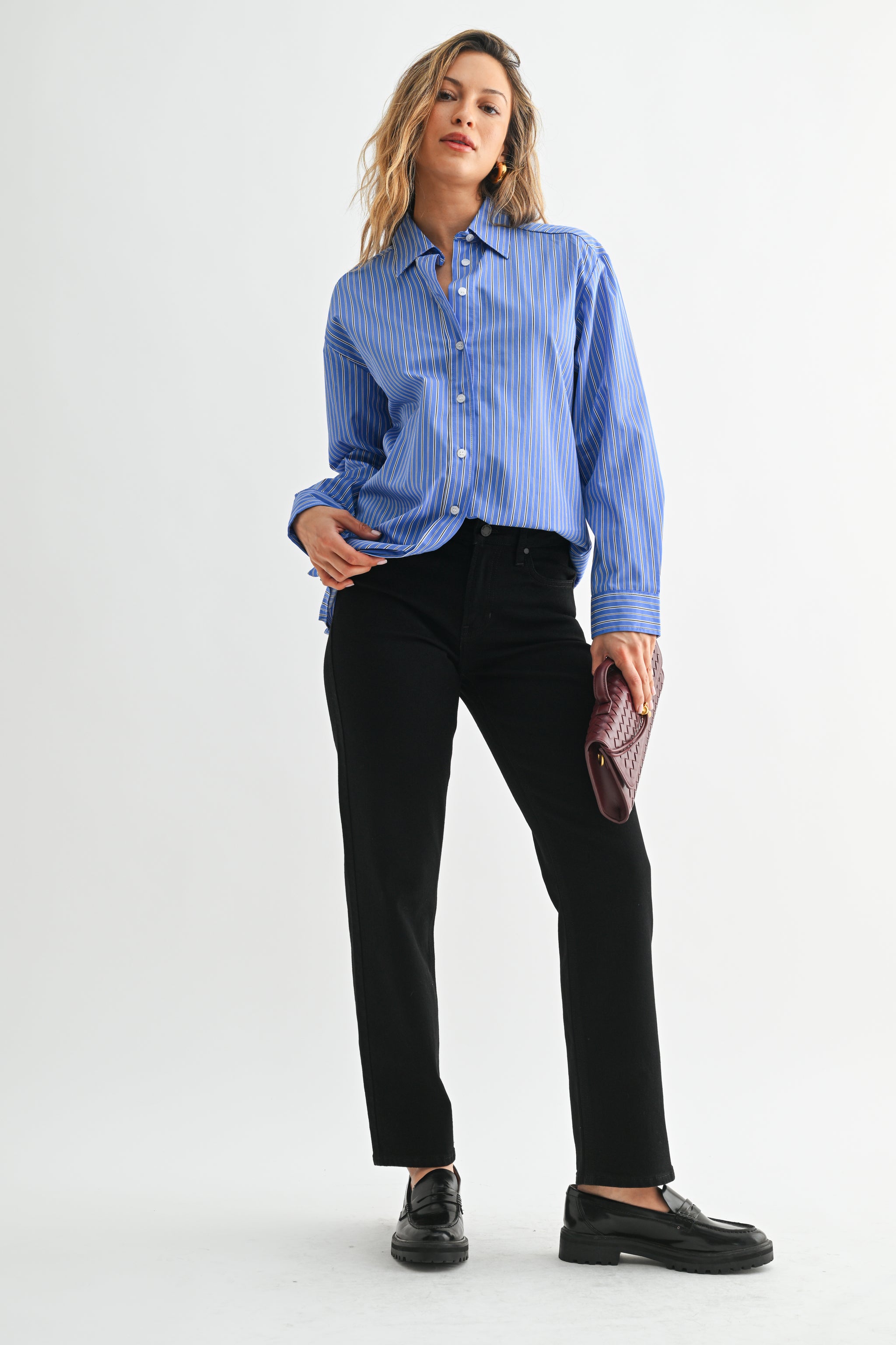 The Mid Rise Straight Jean – Just Black Denim