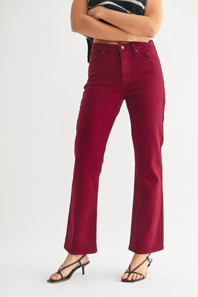 Capri – Just Black Denim