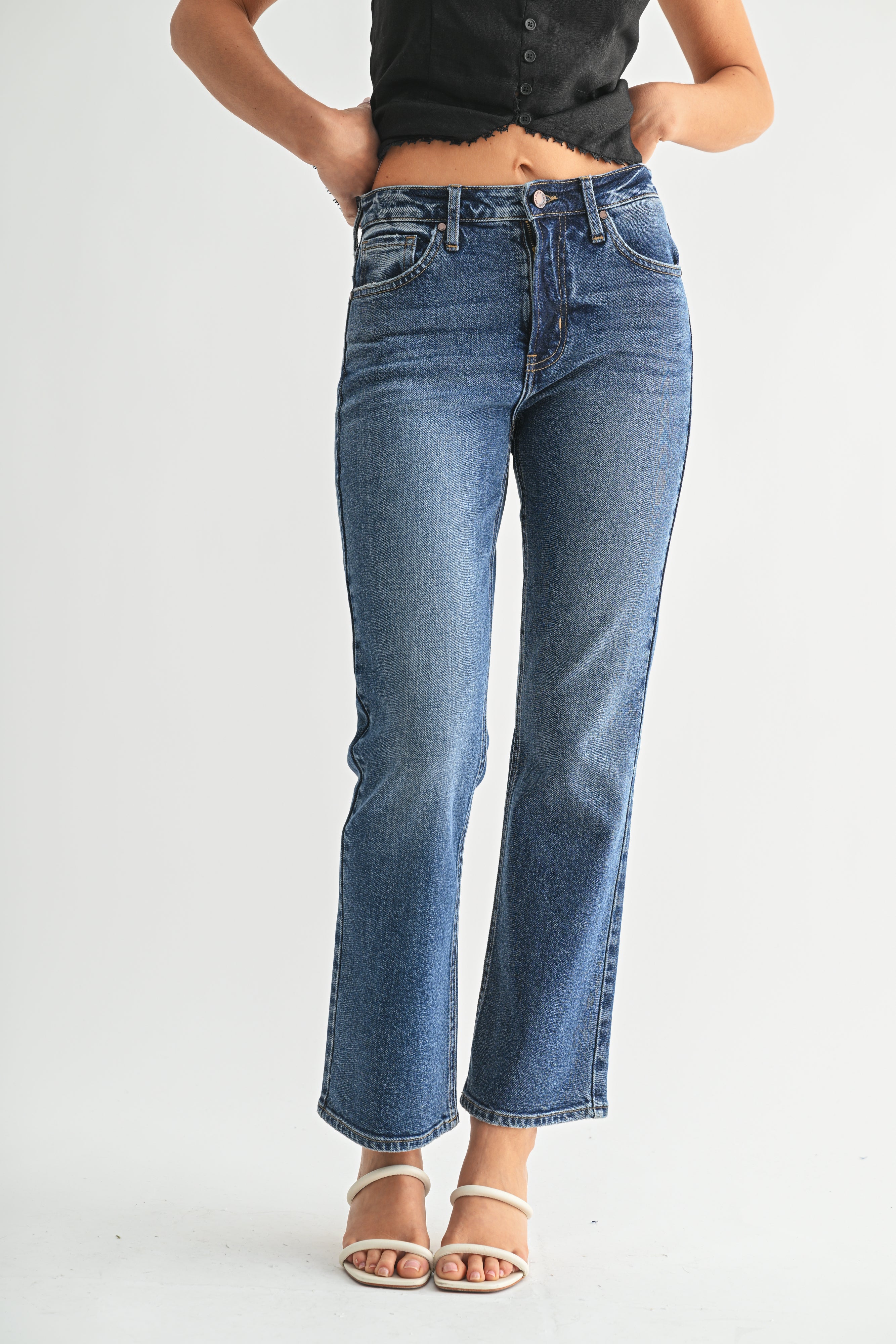 The Slim Cropped Bootcut – Just Black Denim