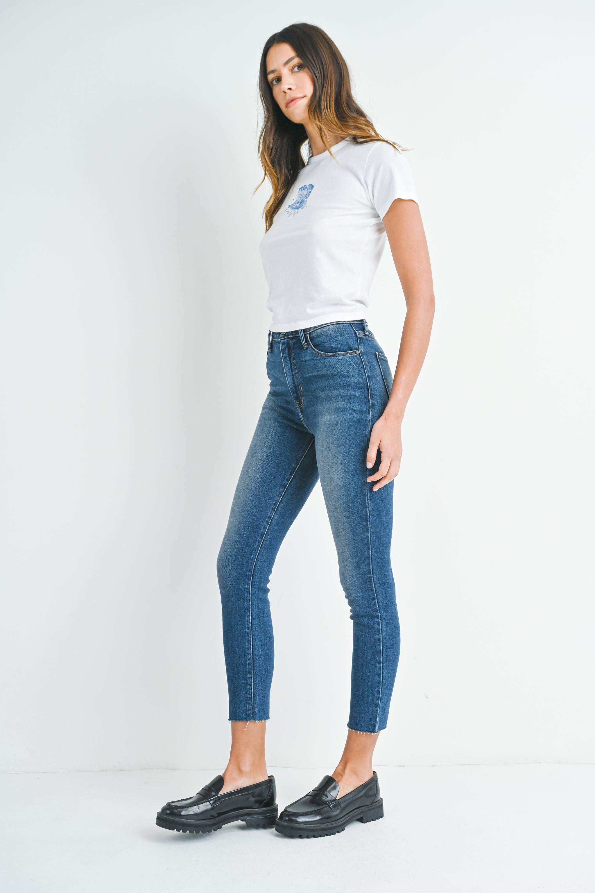 The Clean Stretch Skinny – Just Black Denim