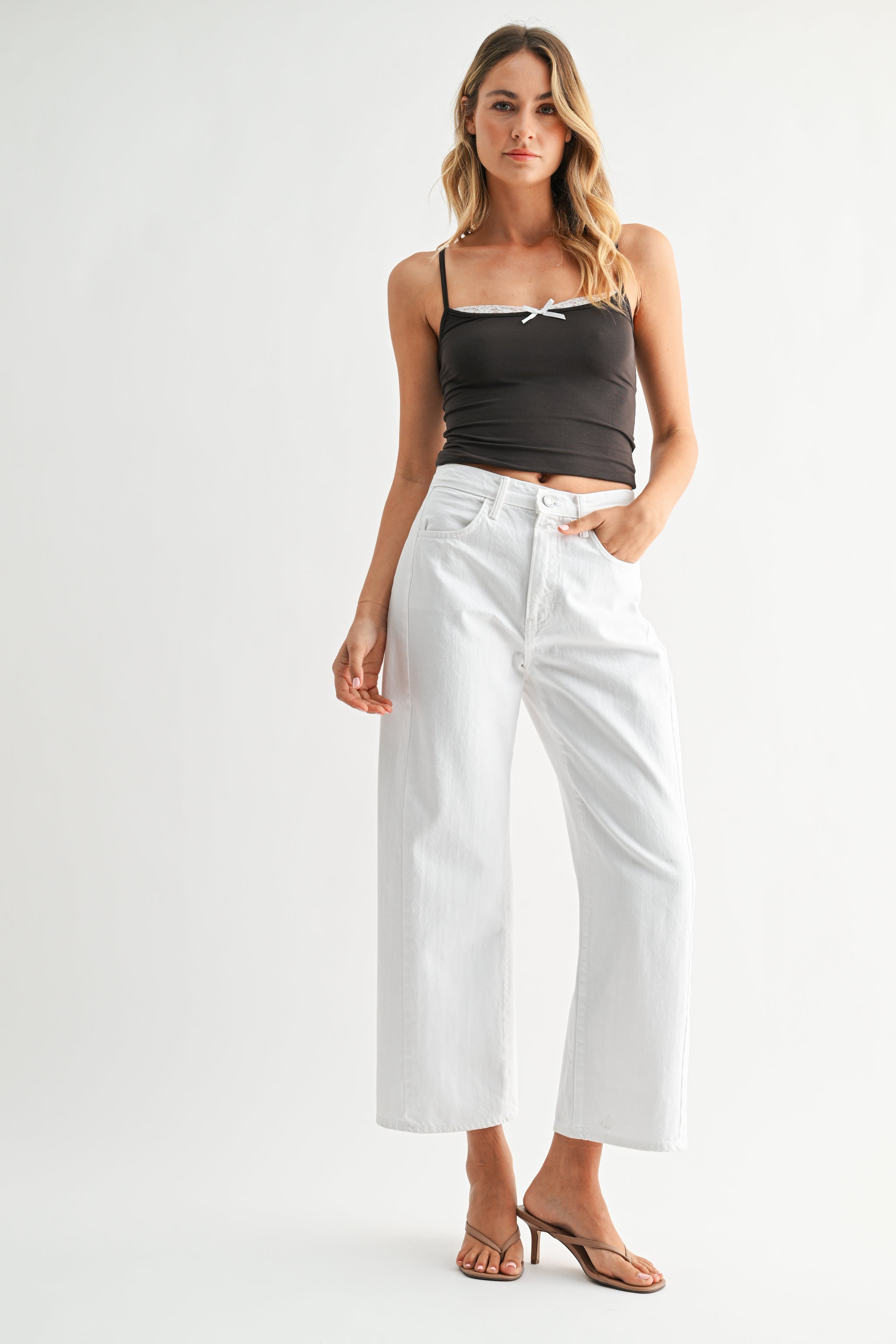 The Barrel Jean Twist – Just Black Denim