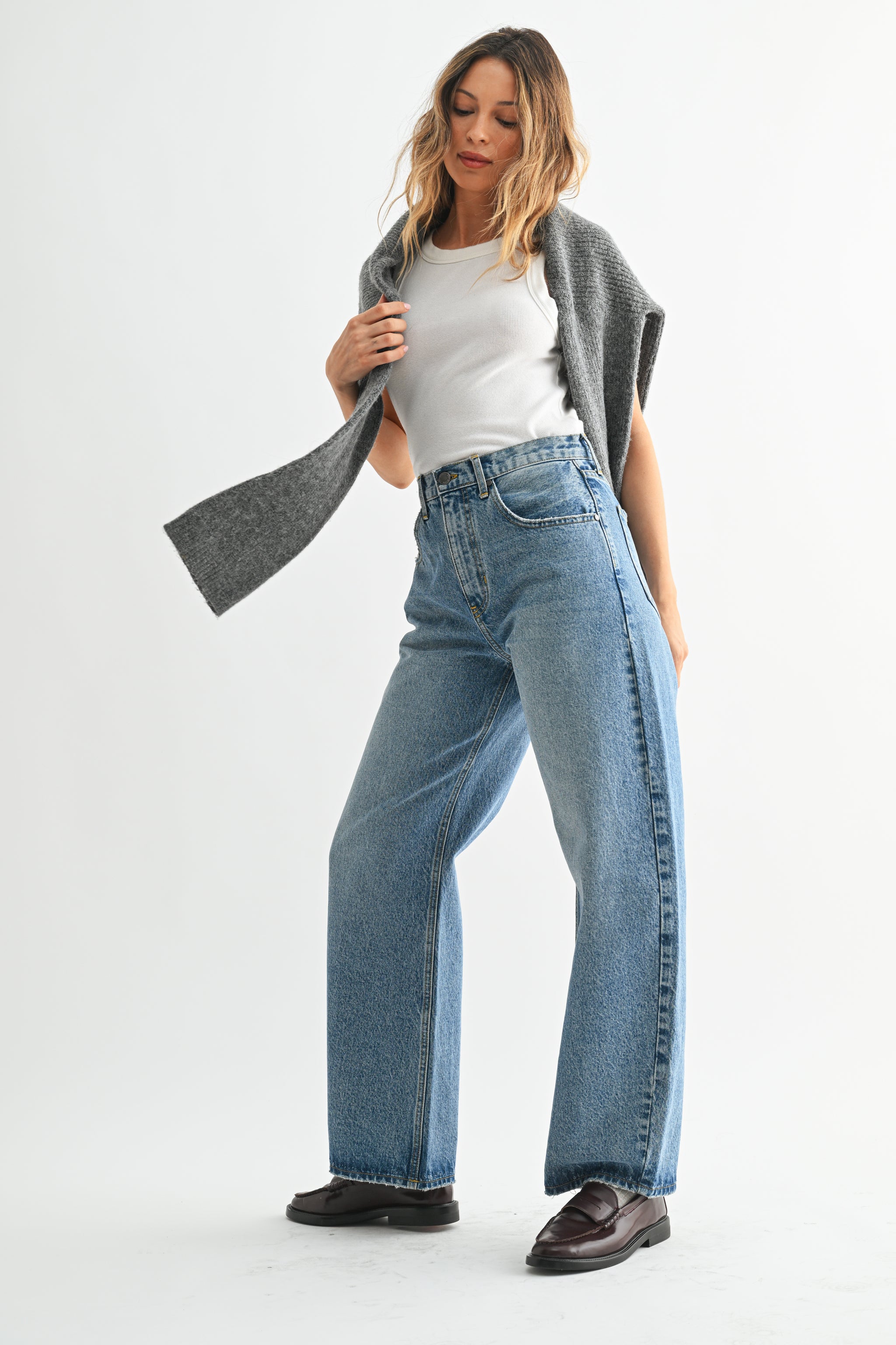 The Classic Barrel Jean – Just Black Denim