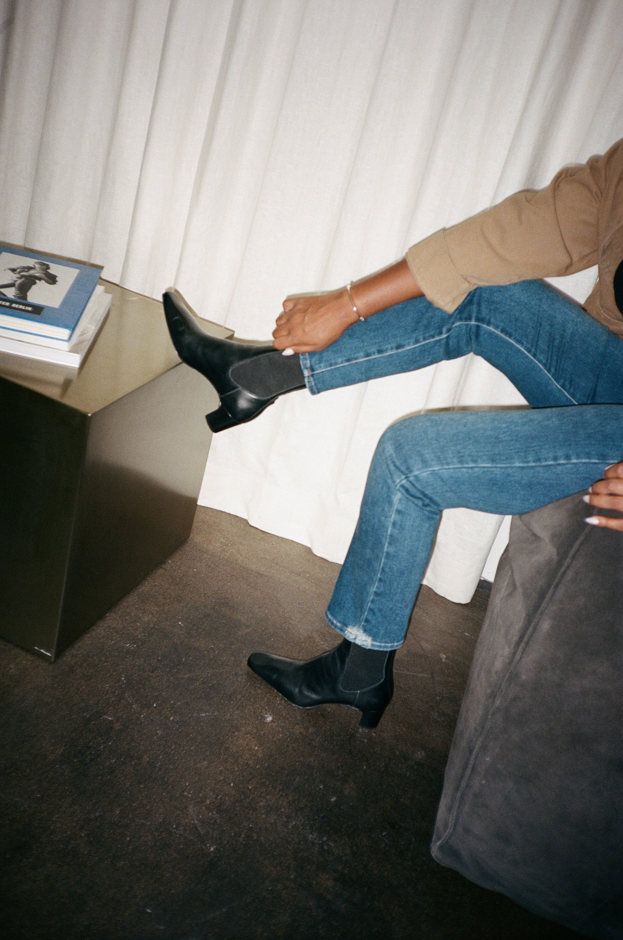 The Iconic Relaxed Skinny – Just Black Denim