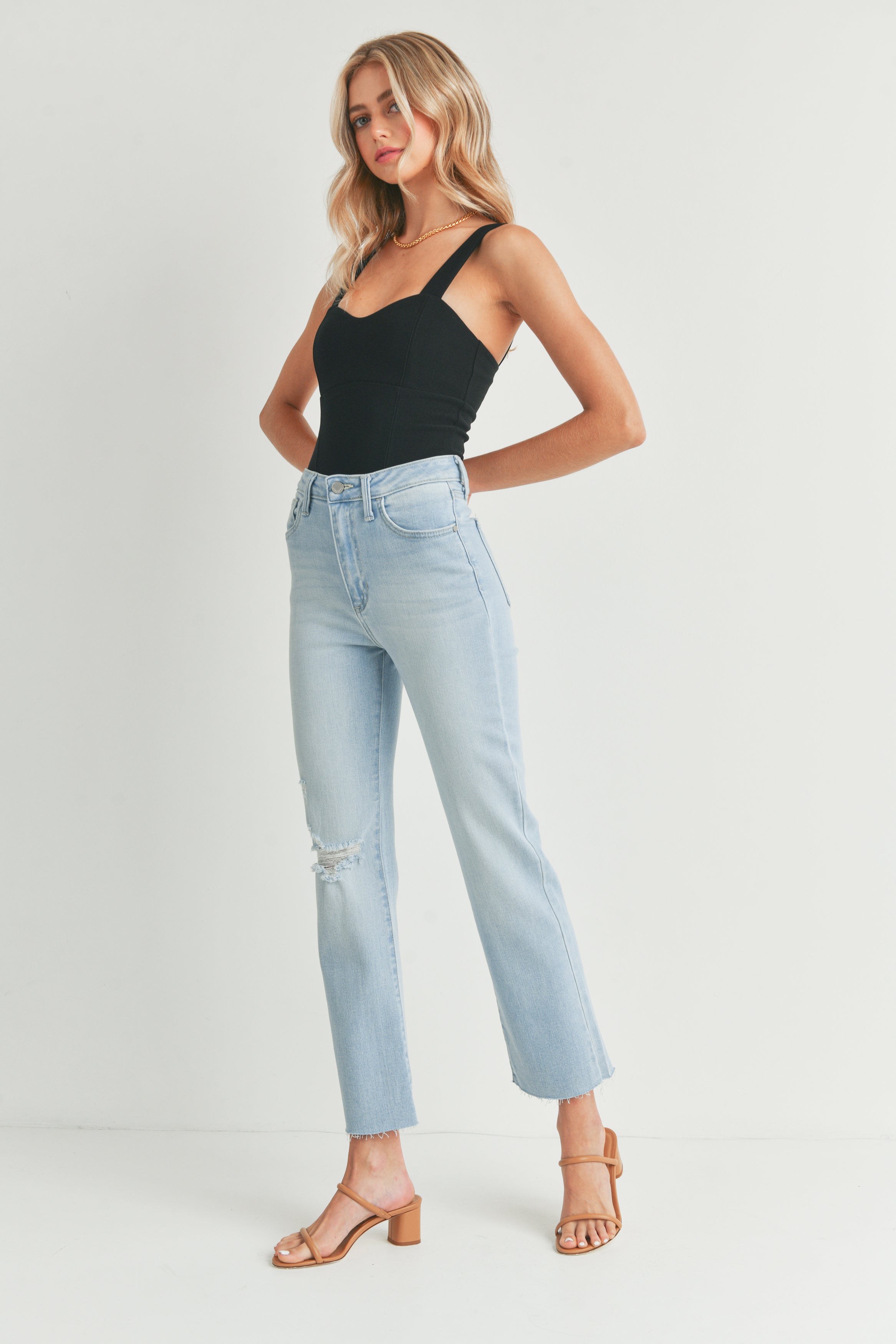 The Vintage Slim Straight – Just Black Denim