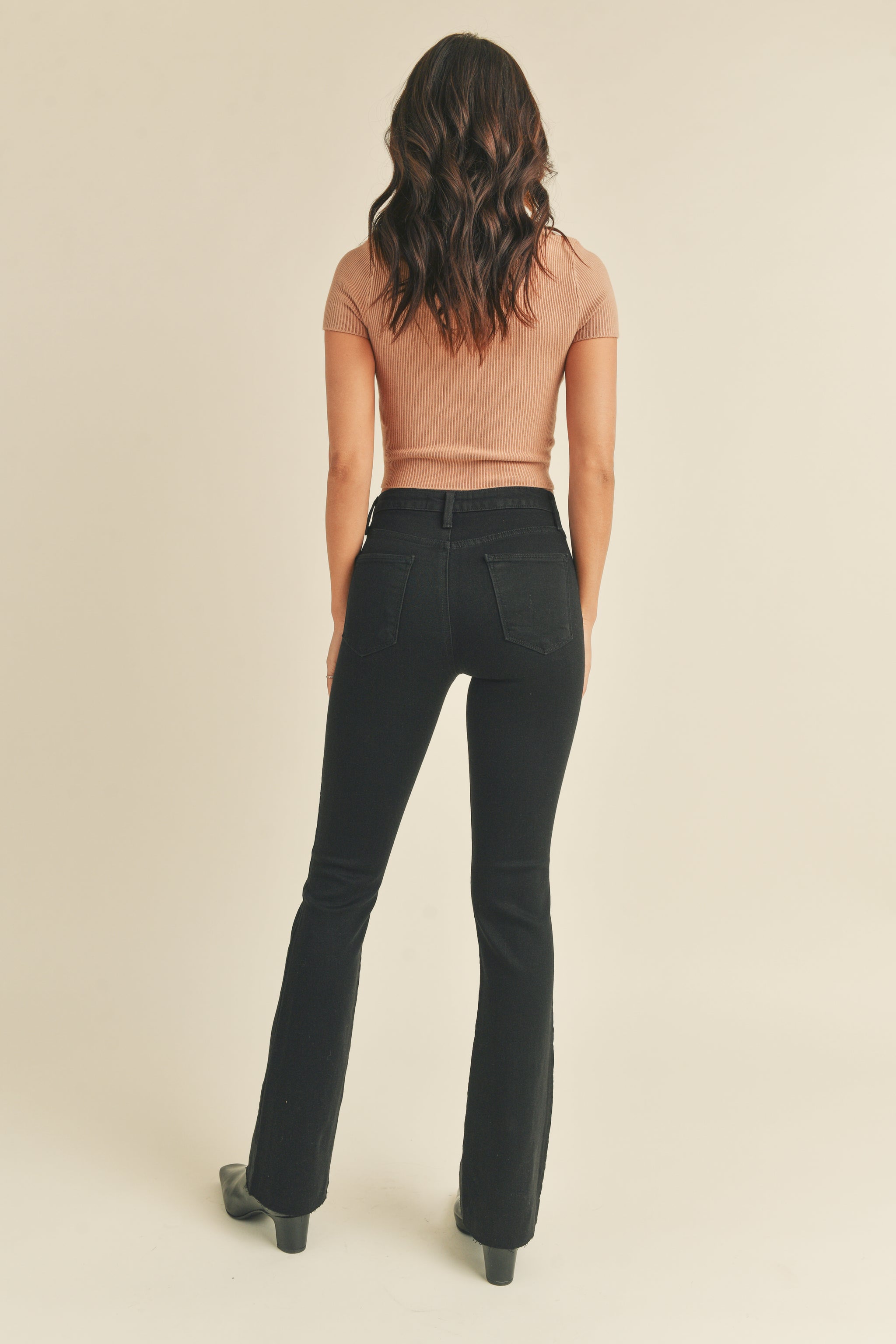 The Mid Rise Slim Bootcut – Just Black Denim